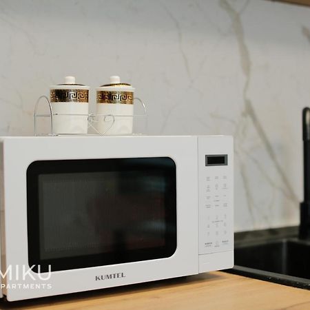 Miku Apartment - Glamorous 1Bedroom Apartment At Olympic Residence 티라나 외부 사진