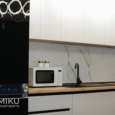 Miku Apartment - Glamorous 1Bedroom Apartment At Olympic Residence 티라나 외부 사진