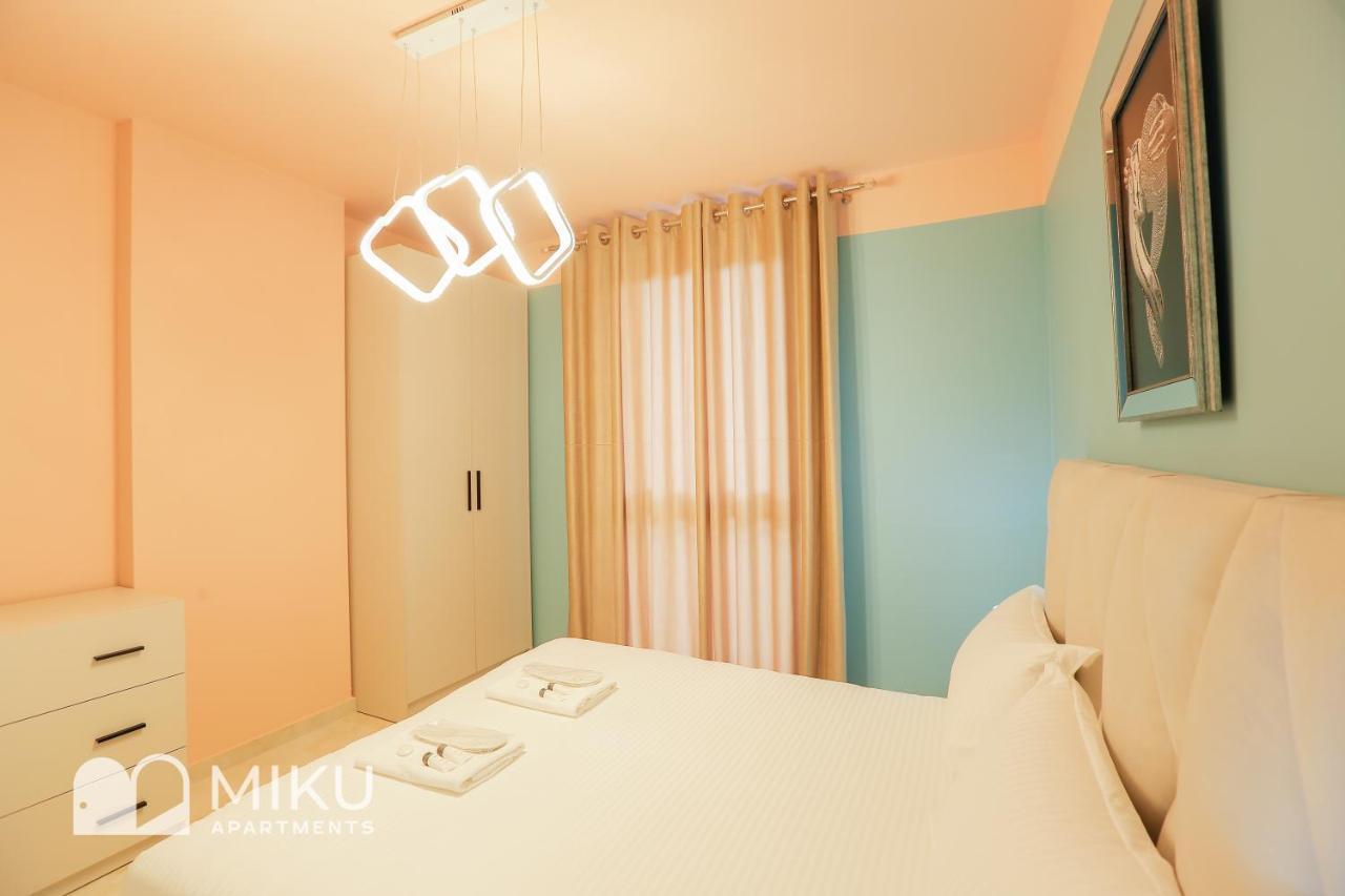 Miku Apartment - Glamorous 1Bedroom Apartment At Olympic Residence 티라나 외부 사진