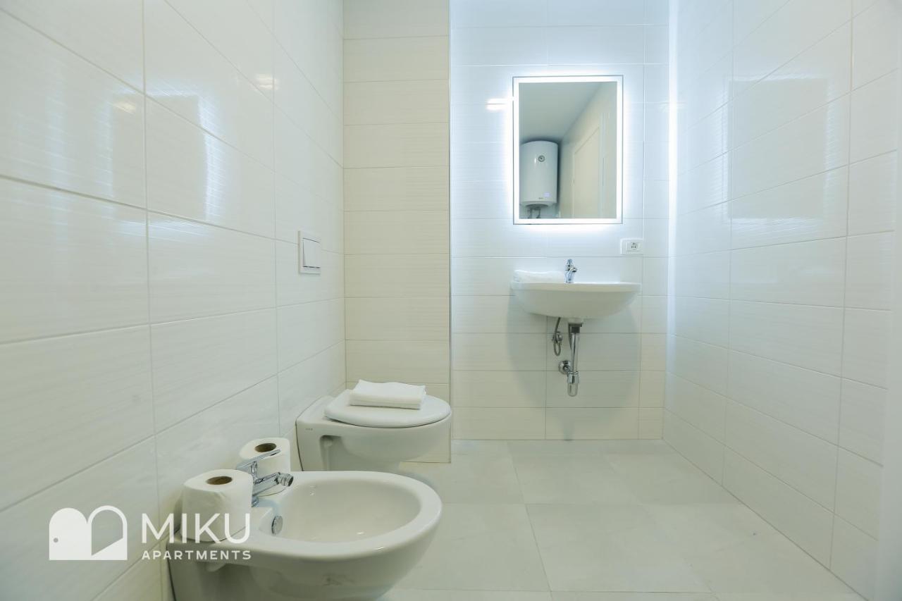 Miku Apartment - Glamorous 1Bedroom Apartment At Olympic Residence 티라나 외부 사진